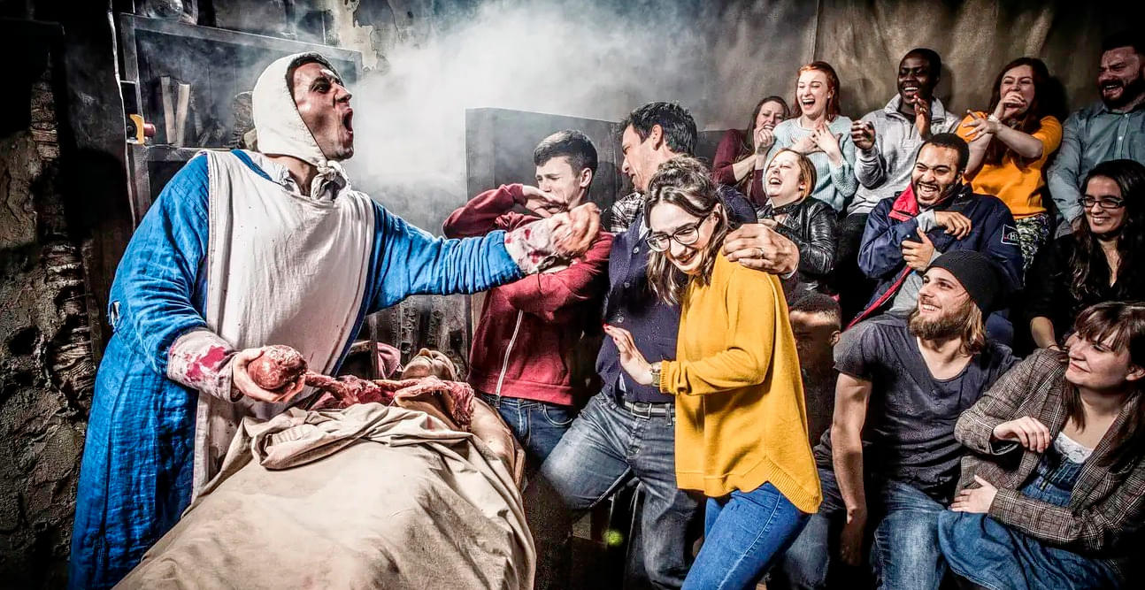 Go on a spine-chilling tour to London Dungeon