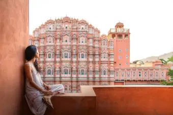 Behold the the intricate beauty of Hawa Mahal, a jewel of Jaipur