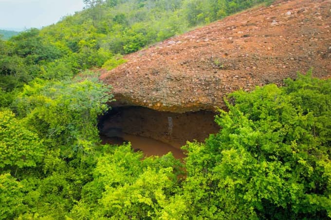 Gudiyam Caves Trek, Tamil Nadu
