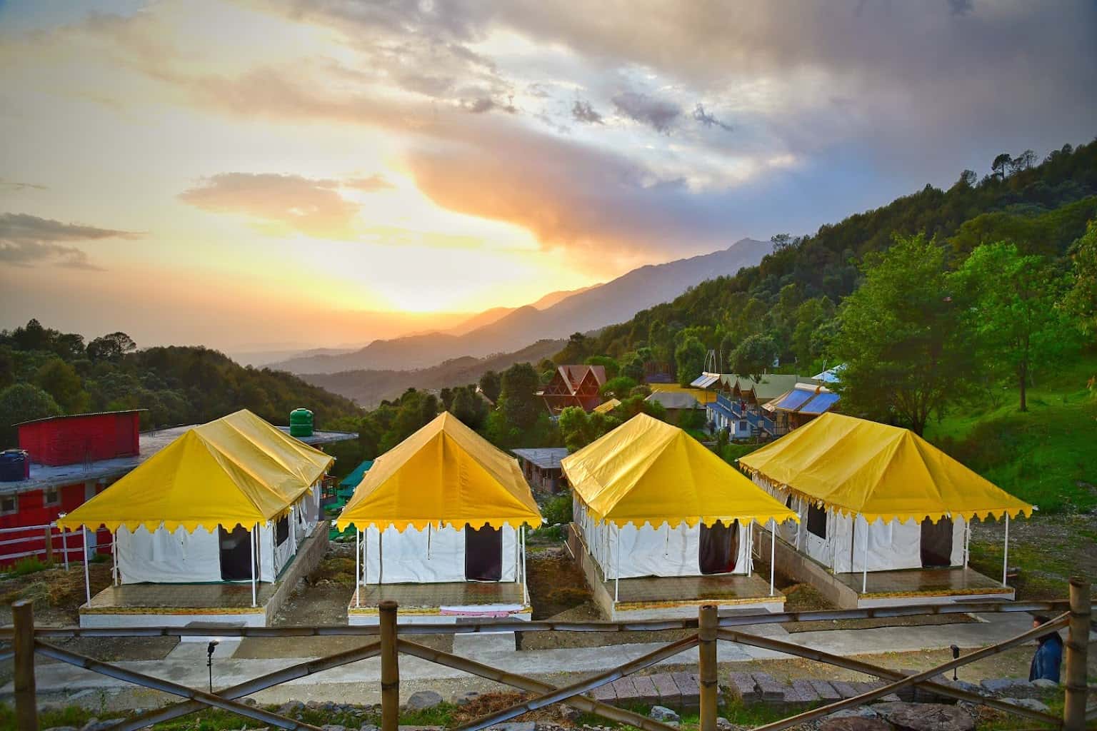 Camping with Paragliding in Bir Billing