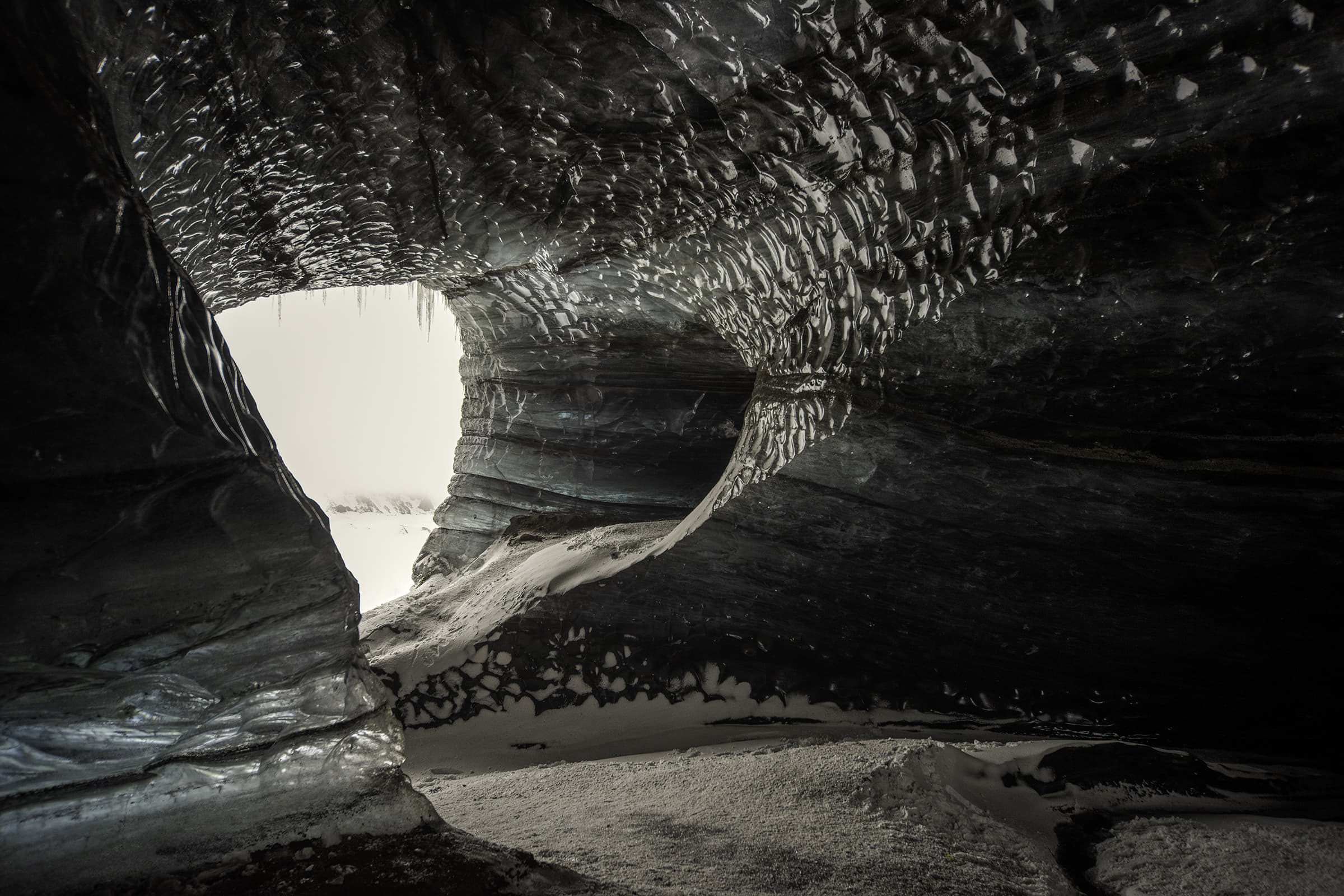 Drive the Quad bike in Vik beach