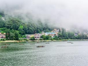 Tourist at Naini Lake