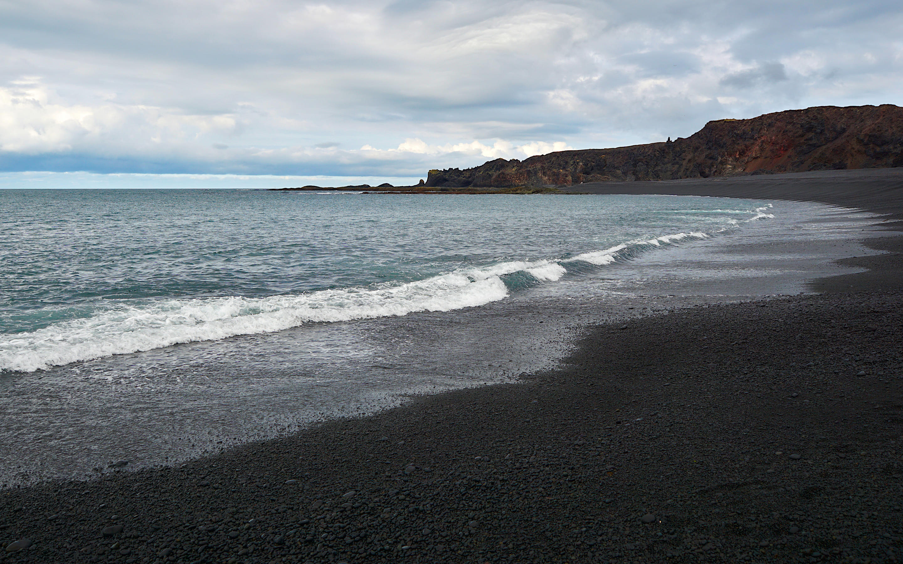 Djupalonssandur Beach Overview