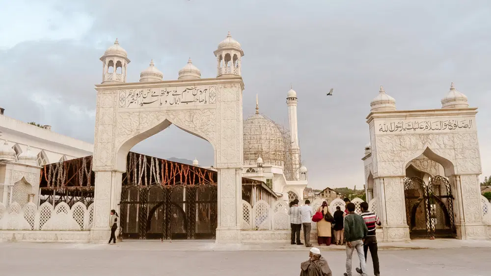 Hazratbal Shrine