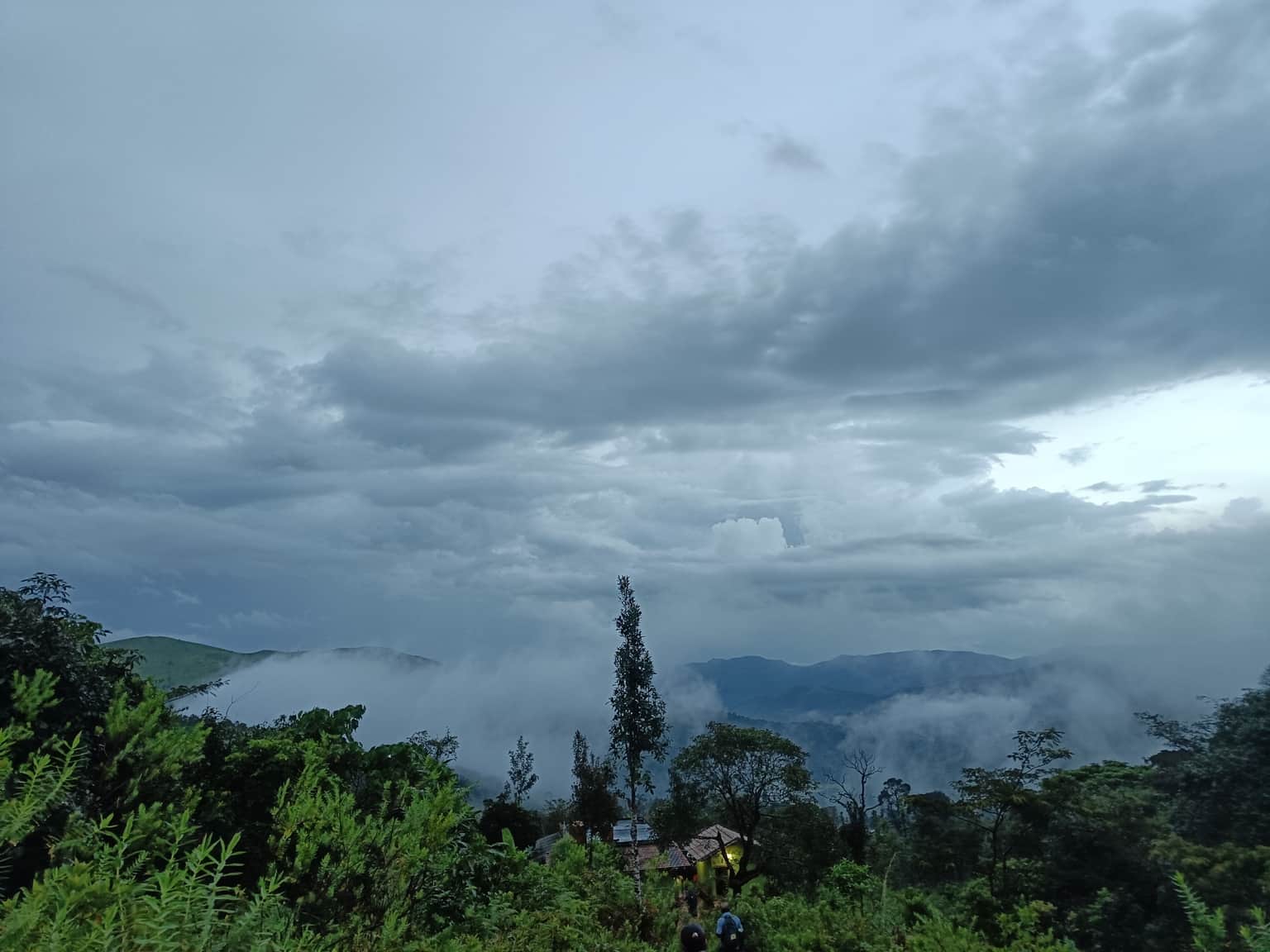 Photo from 1DS19EE041 K.KARTHIK's trip