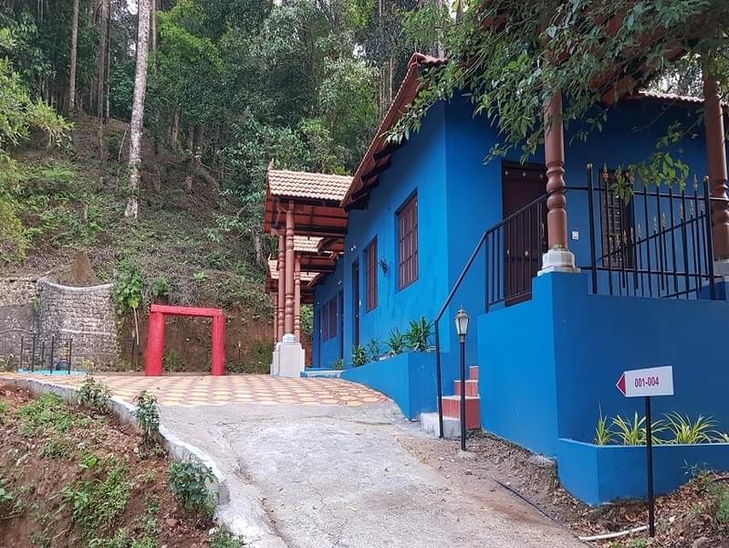 Hilltop Holiday Homestay Amidst Hills In Coorg Image