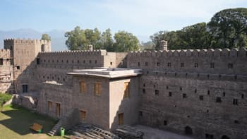 Bk44ylhd5qxrs4fcb445sppnqoxp ancient fort attributed to raja suchet singh