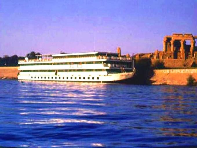 Long River Cruise
