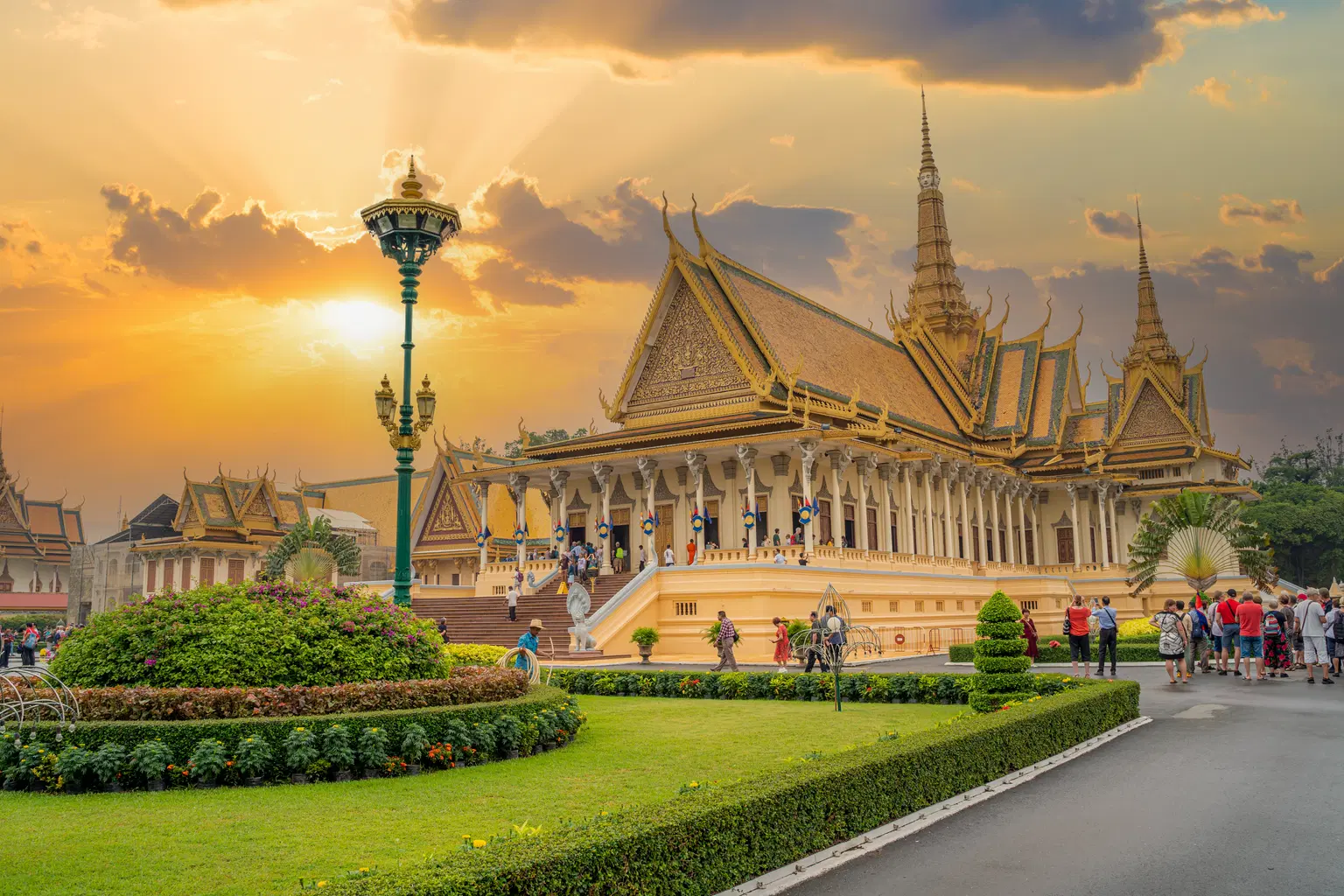 <em>Asia</em> Tour Packages From Bhubaneswar