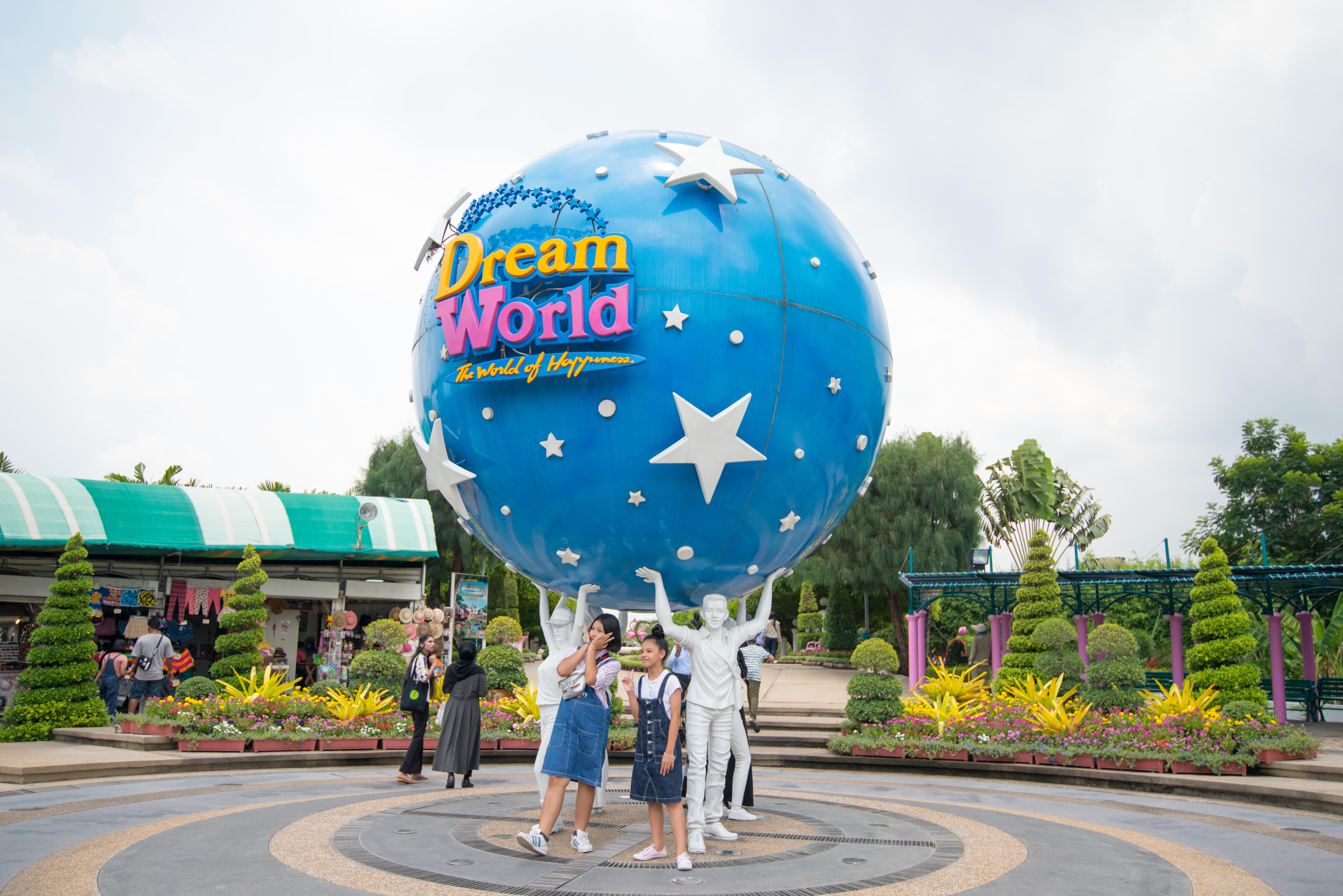 Dream world, Thailand @dreamworldth is about a 45 minutes drive