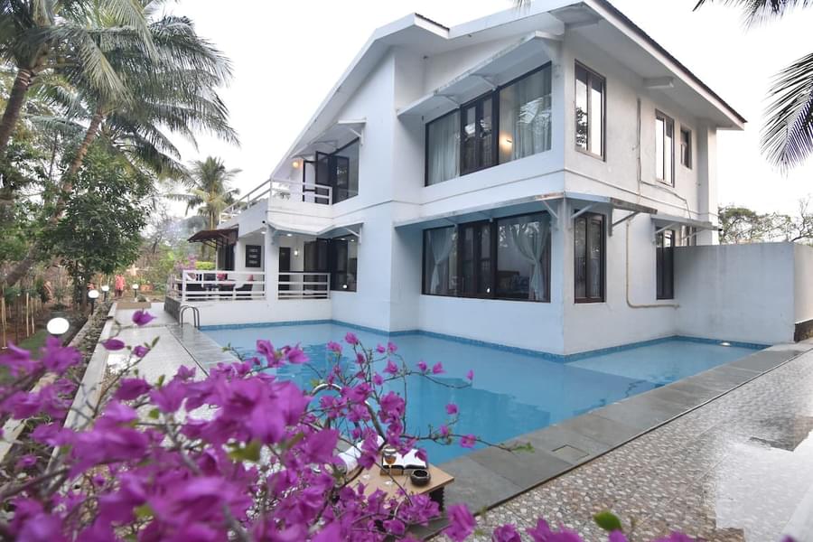 A Luxurious Bungalow With Private Pool In Alibaug Image