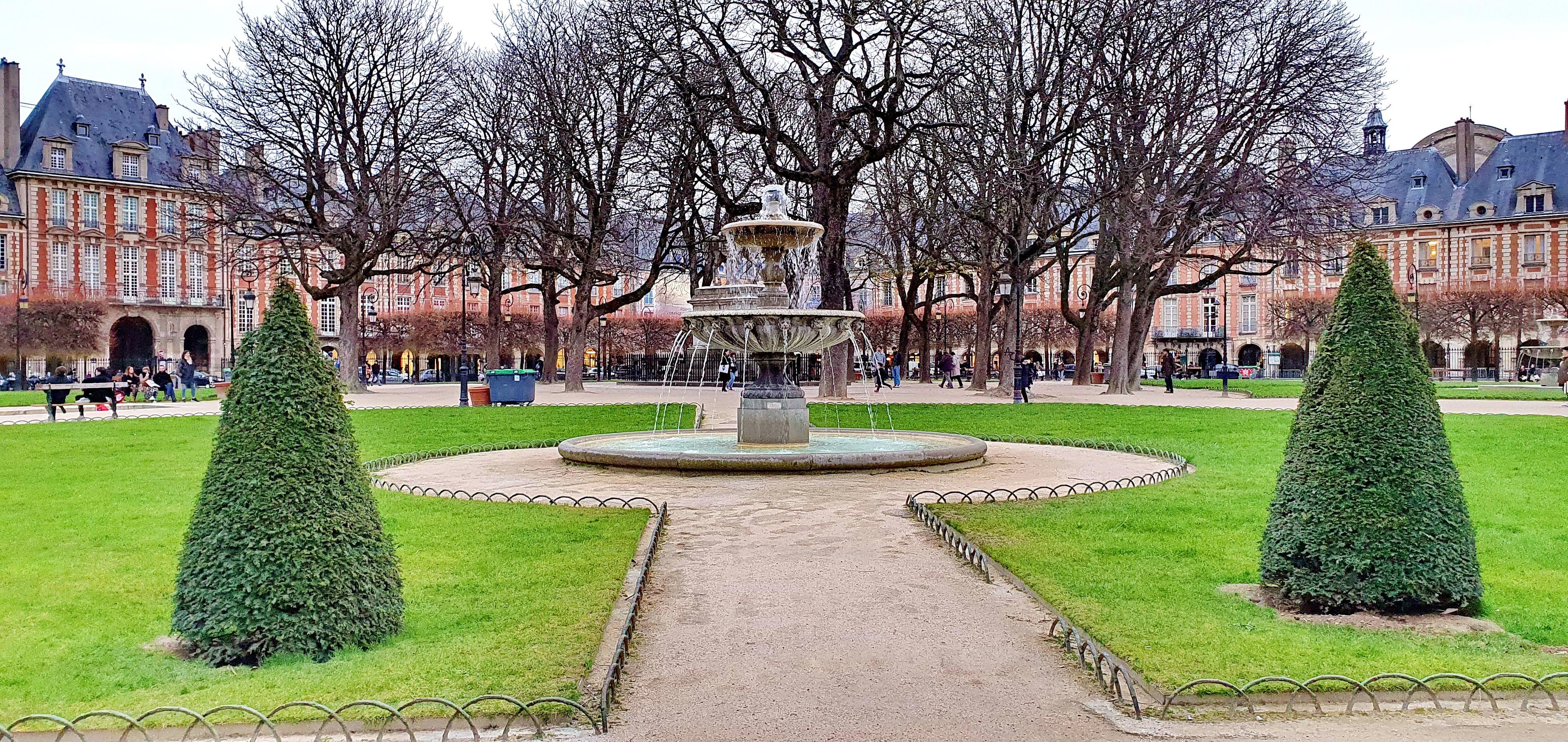 Place Des Vosges, Paris | Things To Do & See, History And Tips