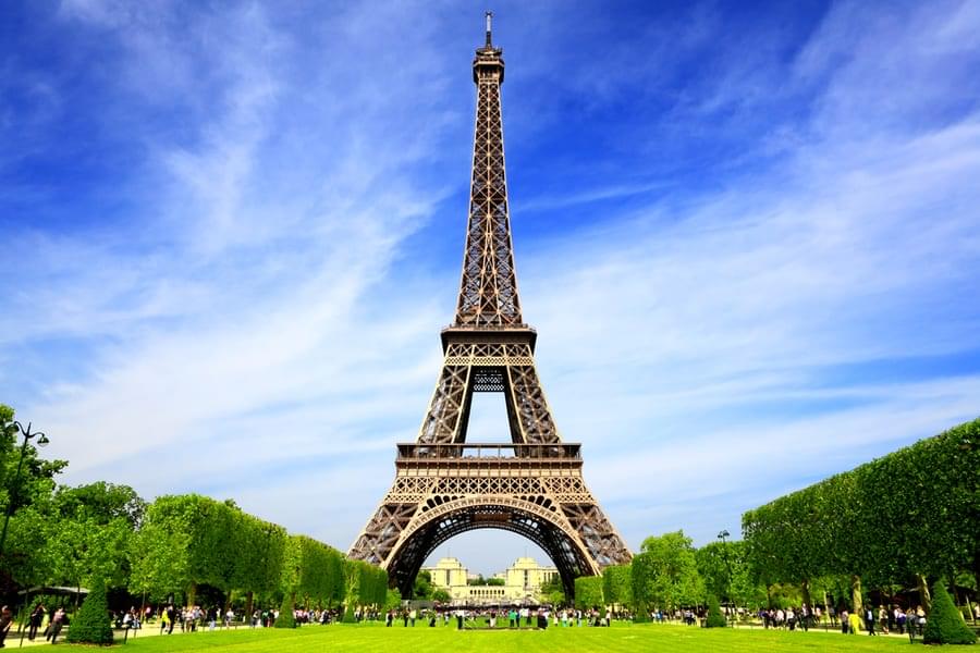 Explore the famous Parisian tower made built in1889