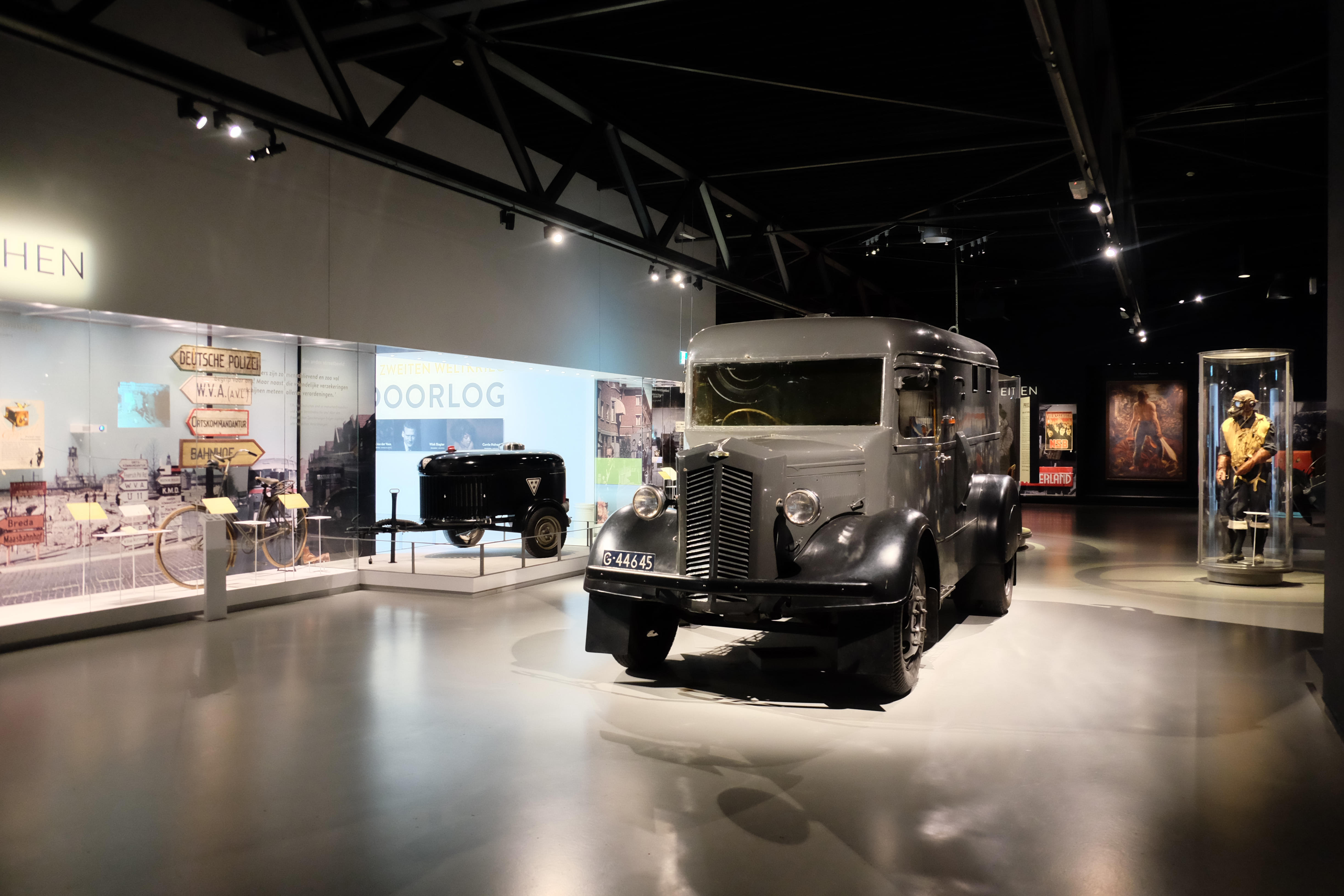 Immerse yourself in the history of World War II during your visit to Overloon War Museum