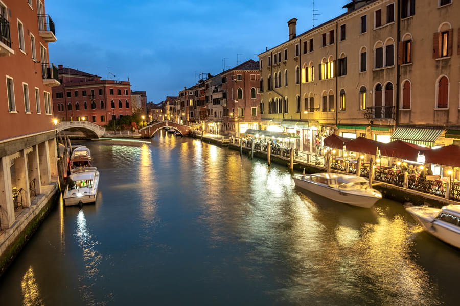 View the stunning beauty of Venice at night
