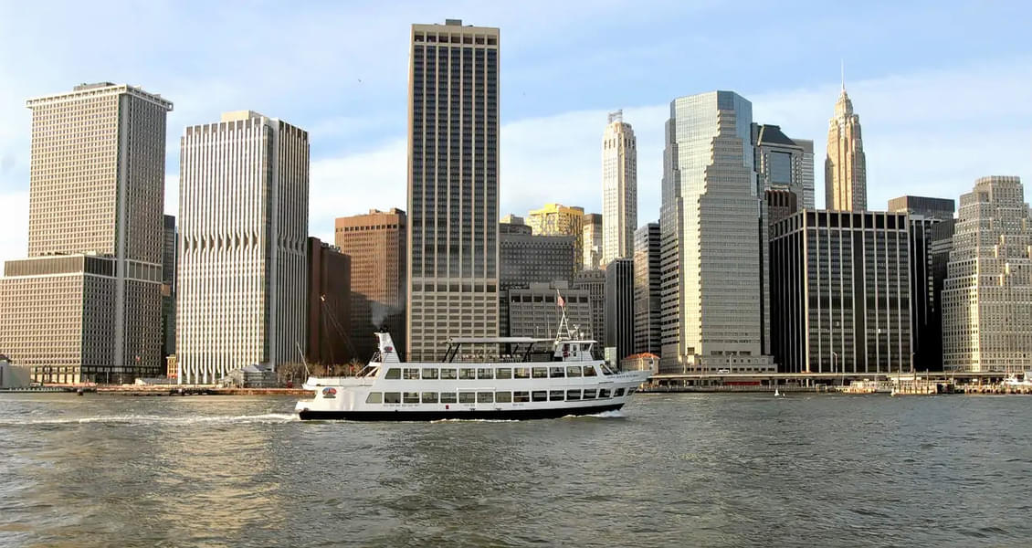 New York Sightseeing Cruise Tour Image