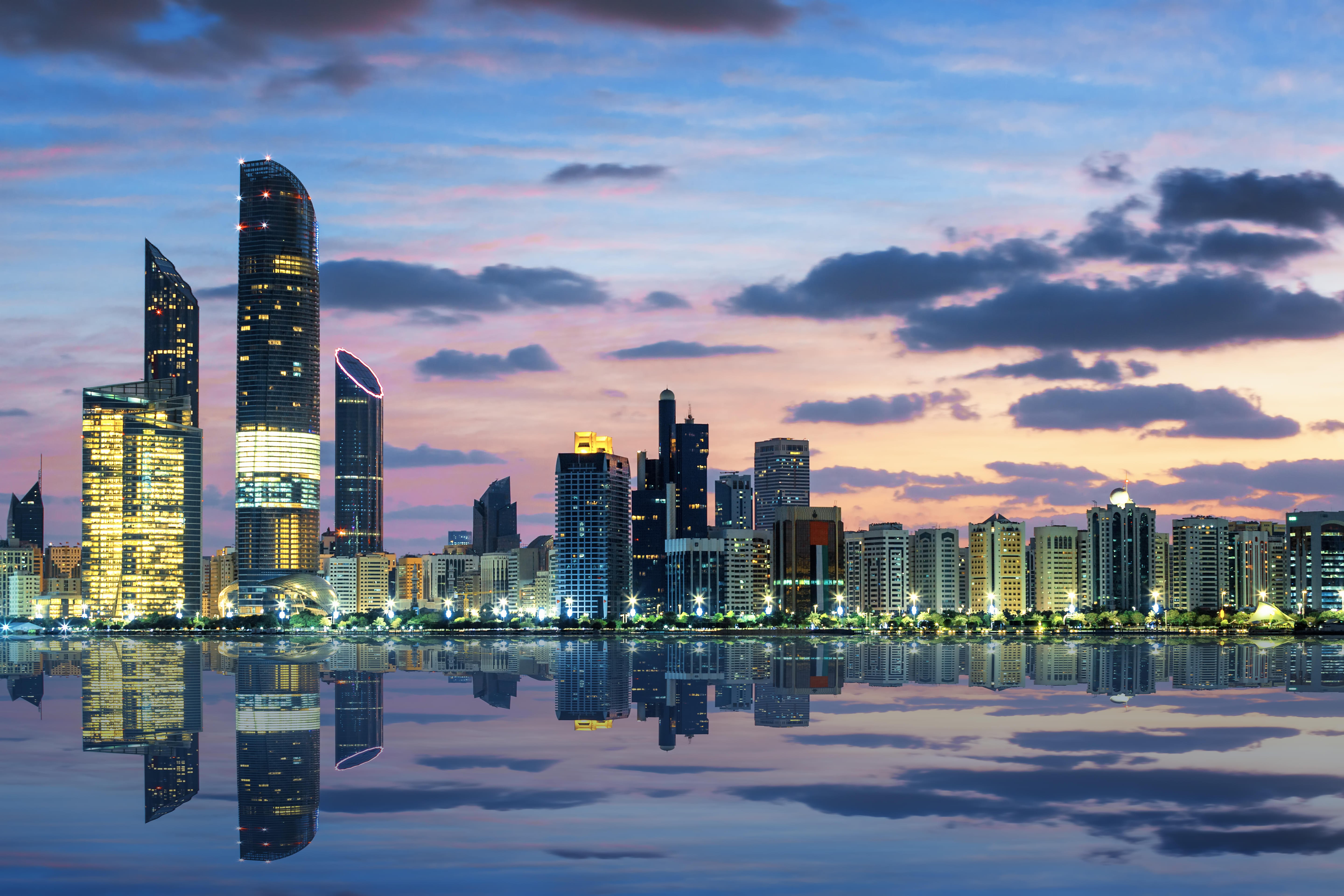 abu dhabi city skyline