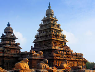 Intricate Dravidian Architecture of Mahabalipuram Shore Temple, Tamil Nadu