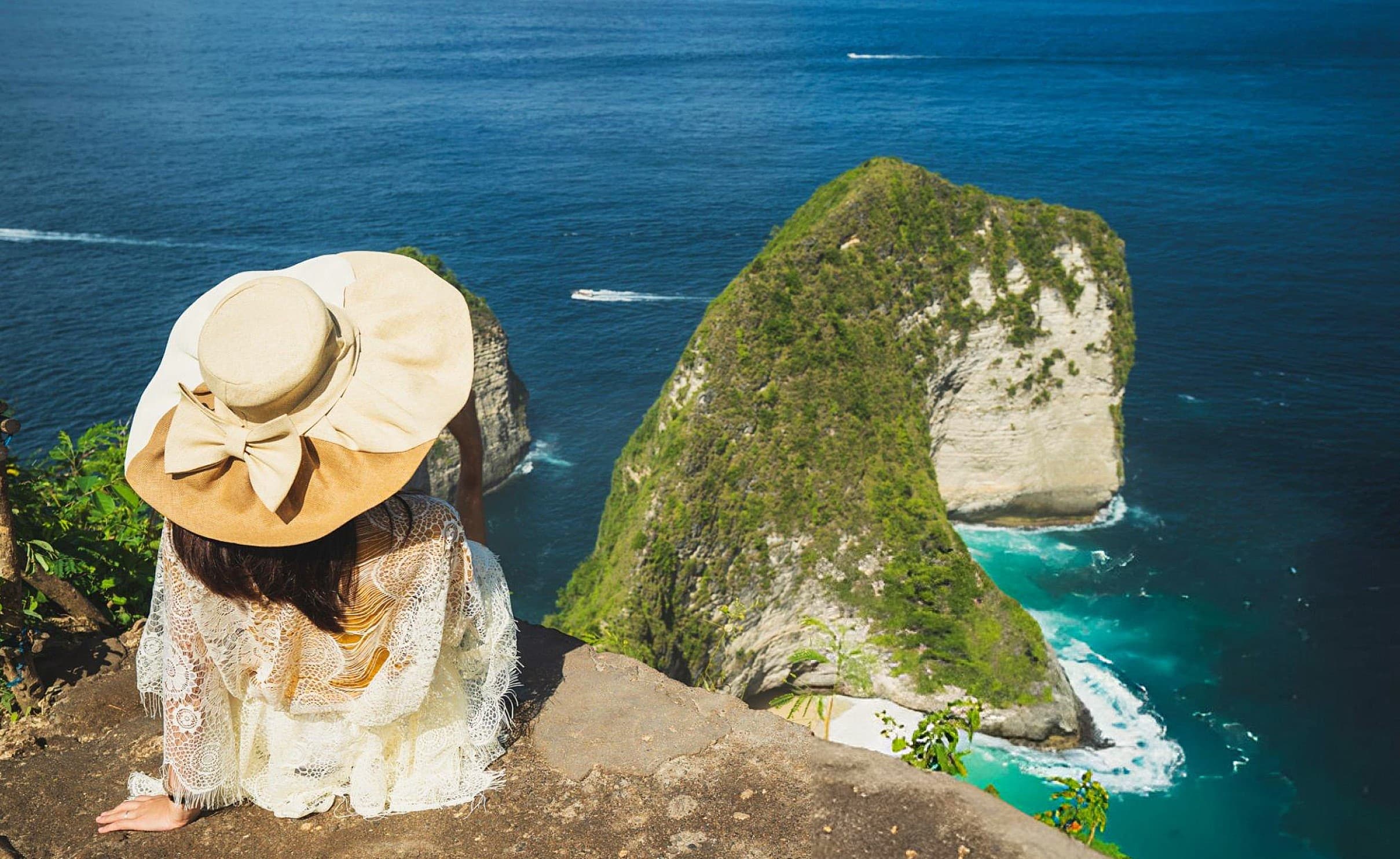 Girl at the Kelingking Beach, Nusa Penida