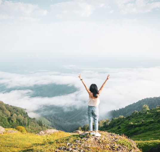 Tourist admring views of Munnar hill station
