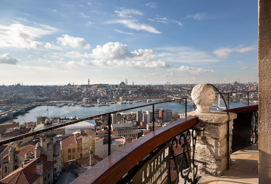 See the Eminonu from the Galata Tower