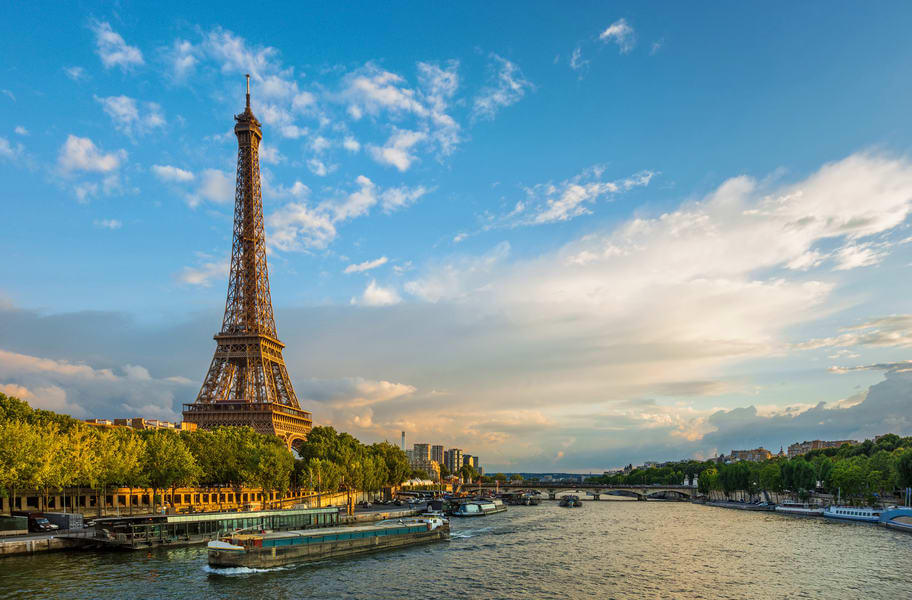 View Famous Landmarks from Seine River