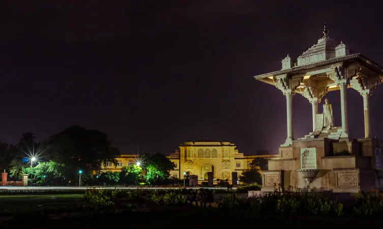 Statue Circle