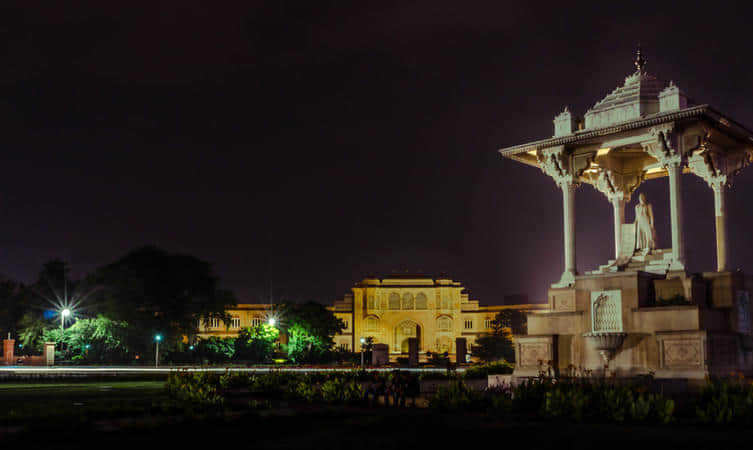 Statue Circle