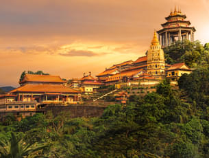 Kek Lok Si Temple, a beautiful and grand Buddhist temple