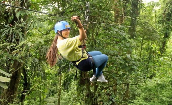 Tarzan Swing in Khao Kheow Open Zoo