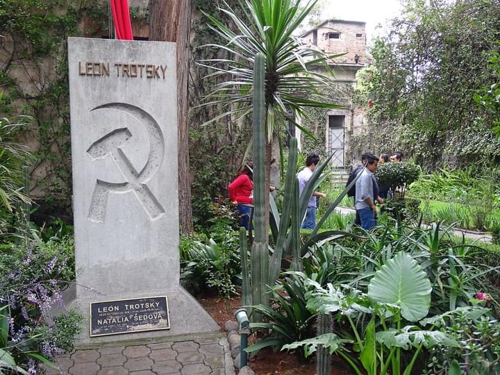 Leon Trotsky Museum.jpg