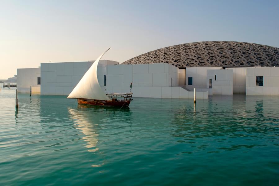 Abu Dhabi Boat Tour
