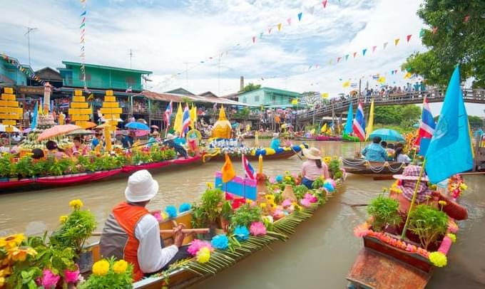 Damnoen Saduak Floating Market