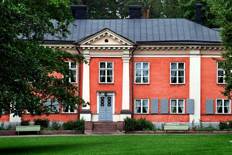 Explore the Kulosaari Manor