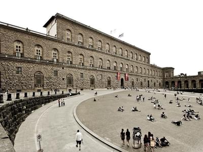 Visit the majestic Pitti Palace, Florence