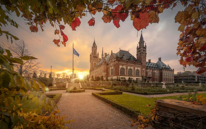 Experience the calmness in the old Dutch city