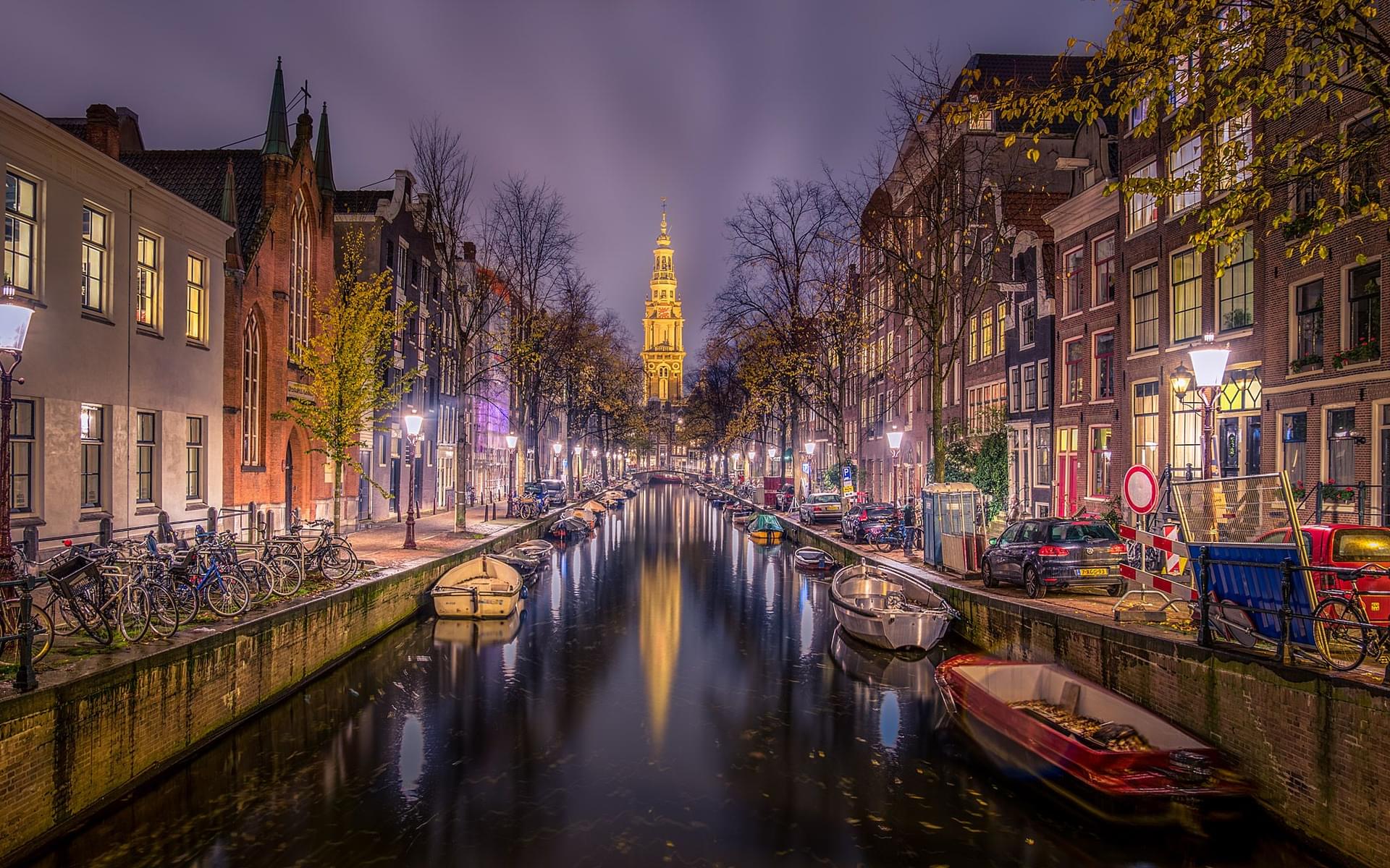 Cruise the Canals