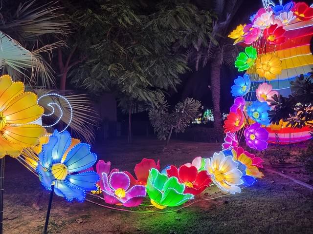 Dubai Garden Glow art