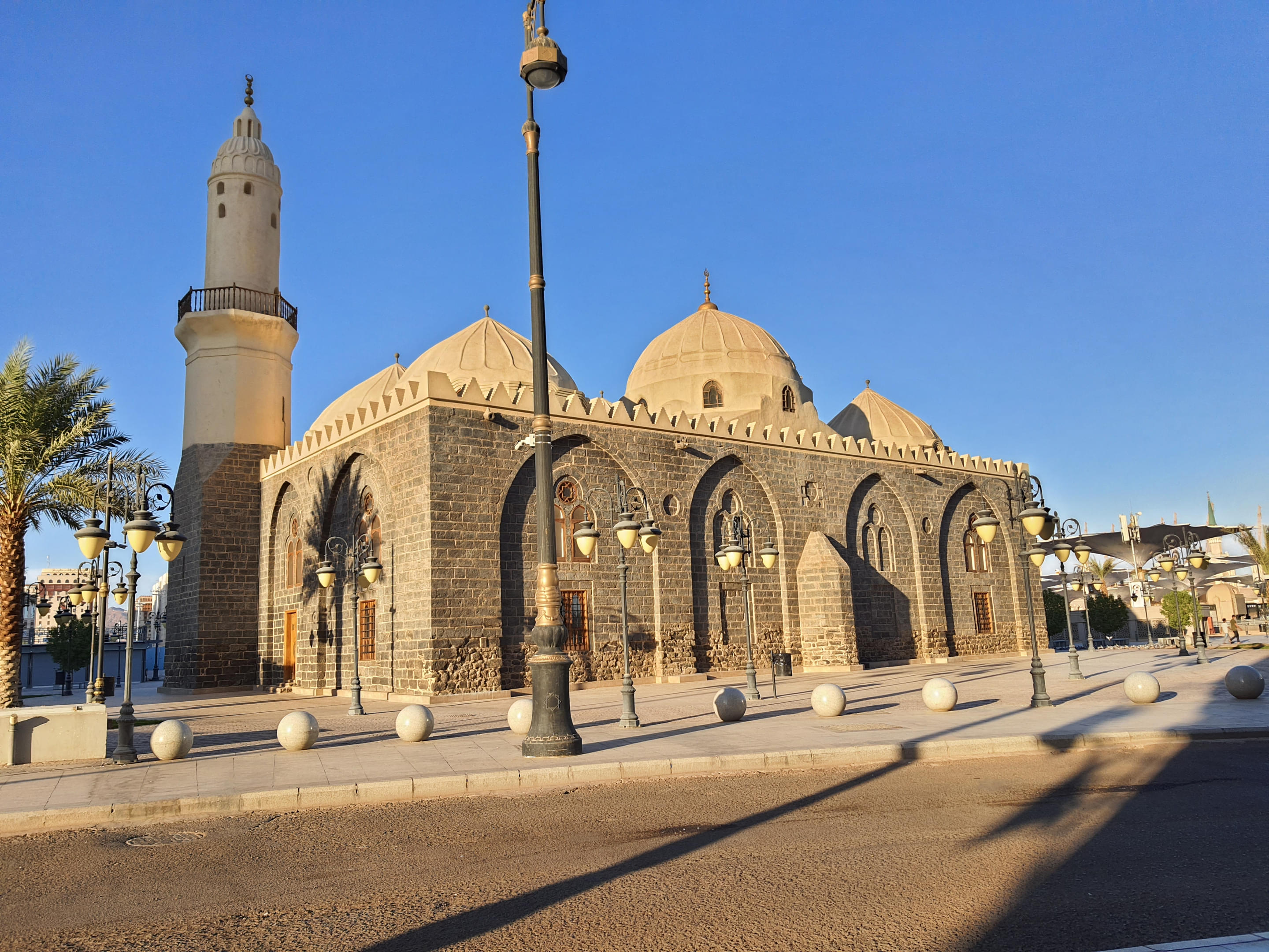 Masjid Al Ghamamah Overview