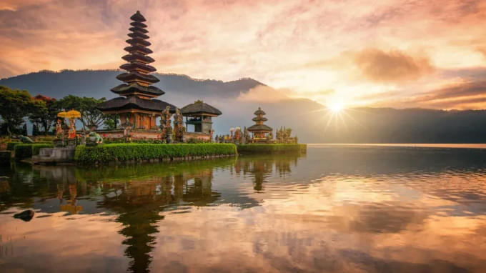 Ulun Danu Beratan Temple.webp