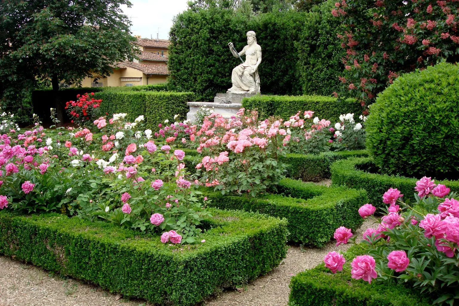 Sculptures and Fountains