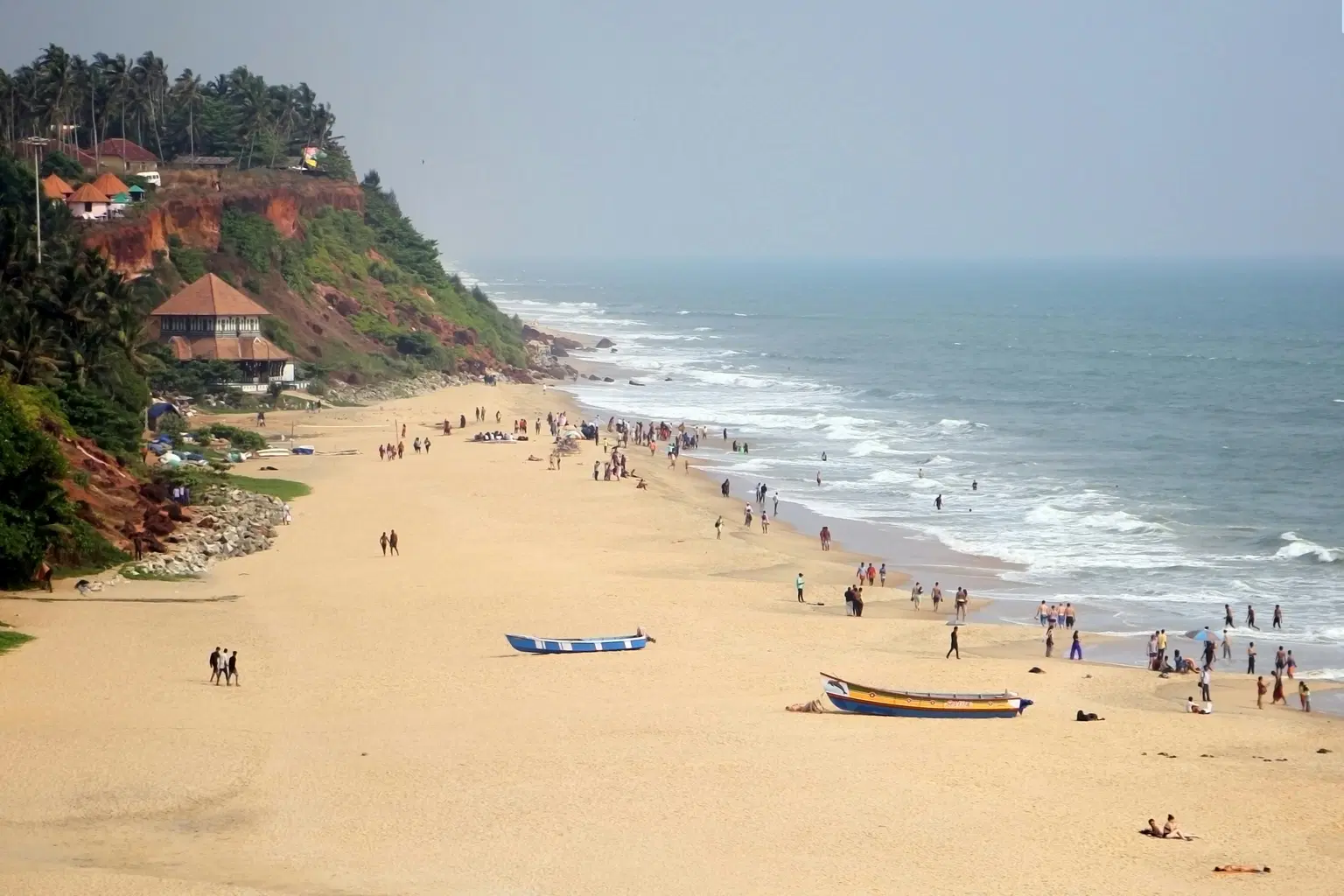 Hike from Varkala Cliff to Thiruvambady Beach