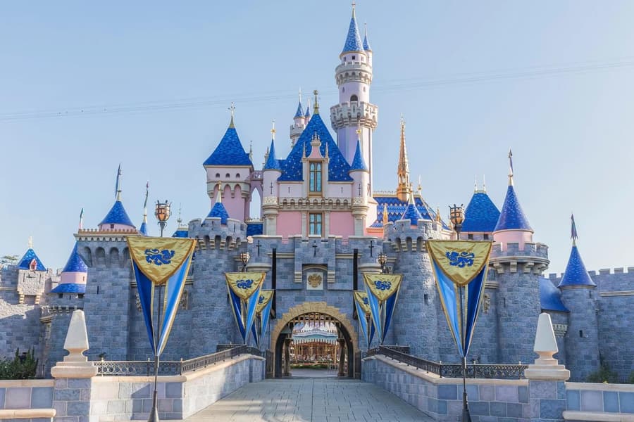 Disneyland Park California Tickets Image