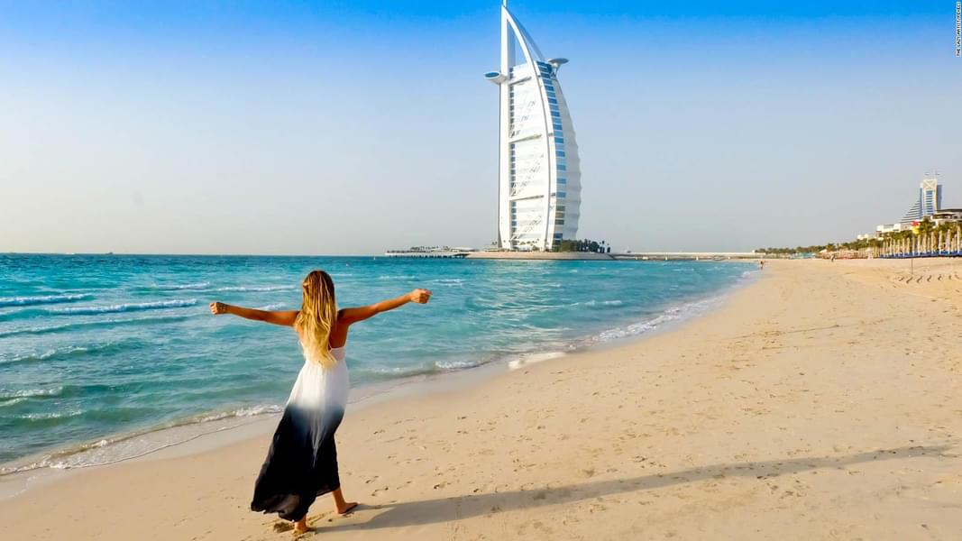 Take pleasure and feel the moment of being on Jumeirah beach