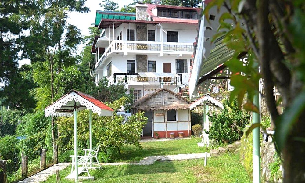 Hilltop Homestay Overlooking Lush Green Mountains In Kalimpong