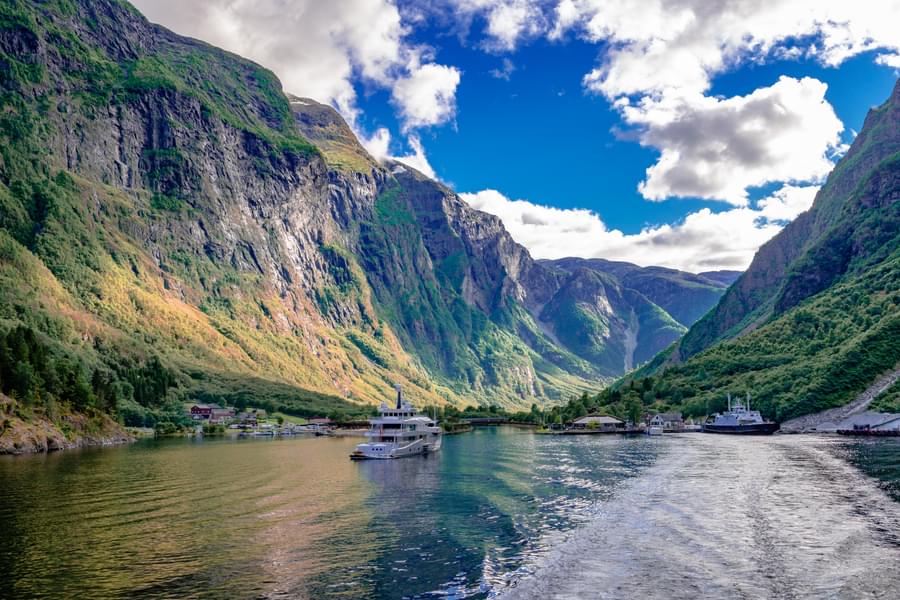 Classic Norway with FREE Hurtigruten Cruise Image