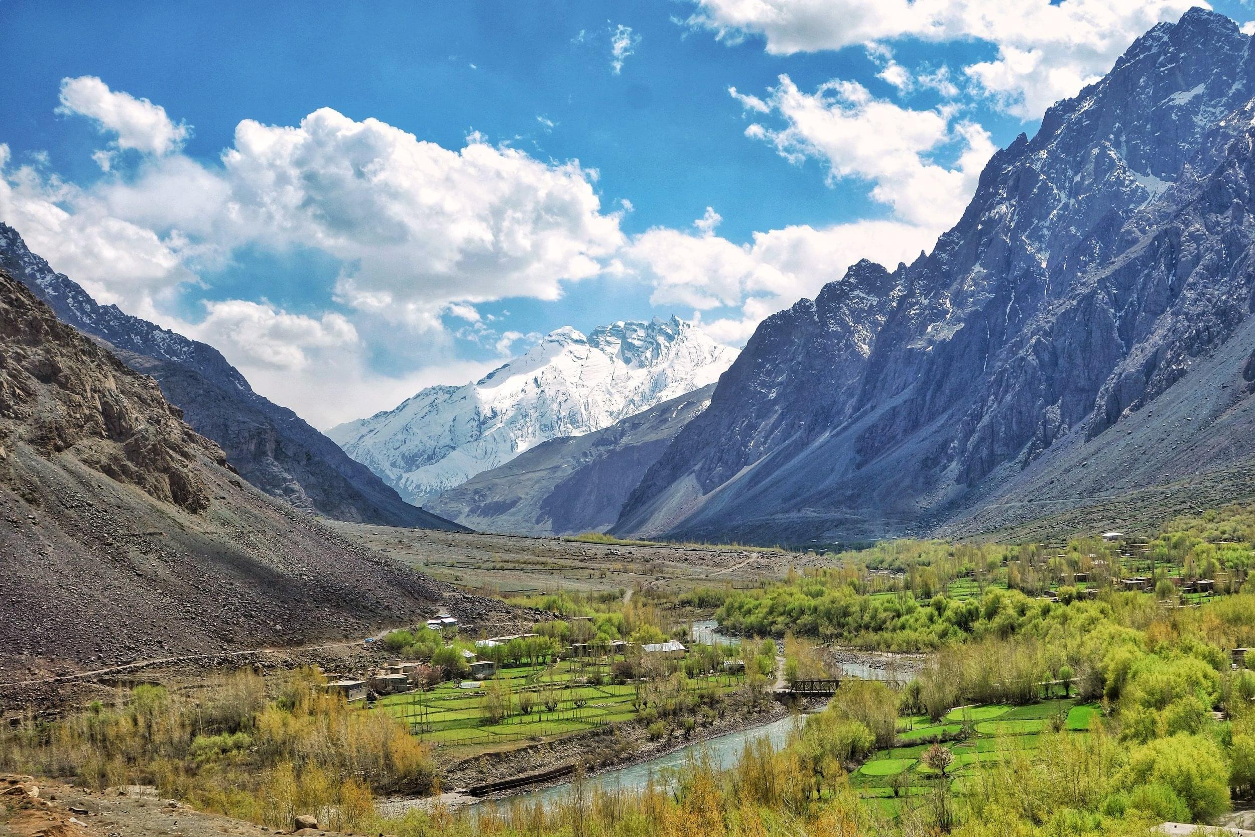 Suru Valley Overview