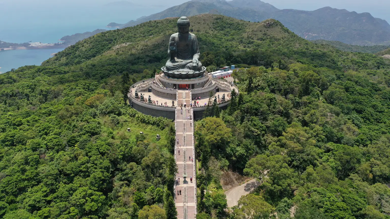 Lantau Island Sightseeing Tour