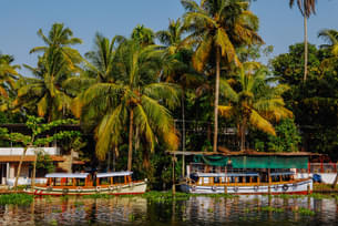 Cw7m5vutvvbqr7bbfg6gympl8oyp kumarakom%20houseboats%201