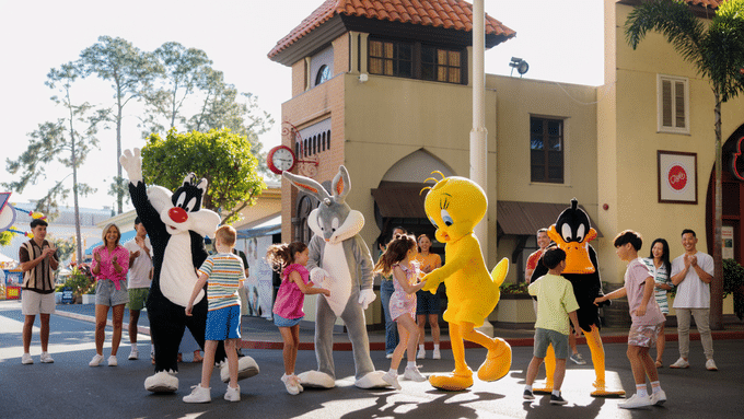 Snap a photo with your favorite Looney Tunes characters like Tweety, Bugs Bunny, Daffy Duck, and more